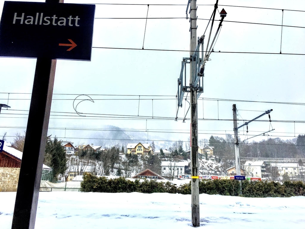 奧地利·哈爾施塔特 Hallstatt | 走進冰天雪地的童