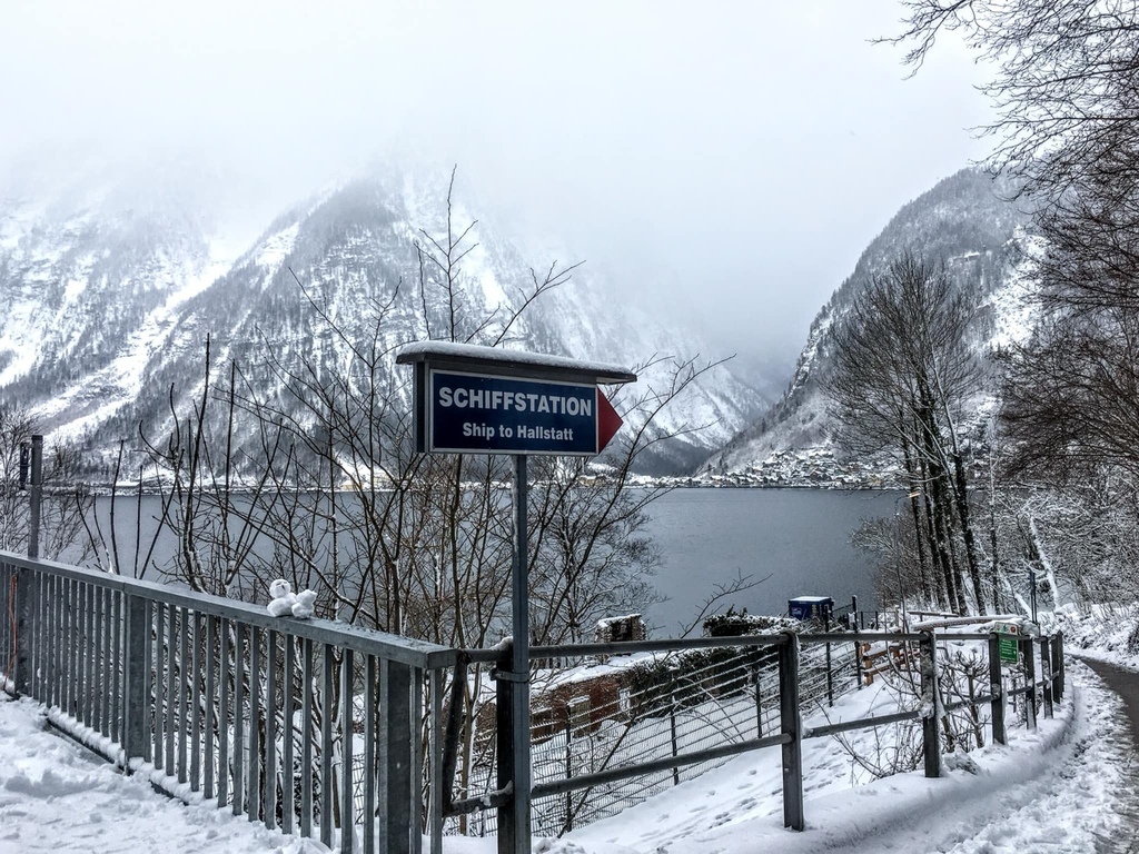 奧地利·哈爾施塔特 Hallstatt | 走進冰天雪地的童