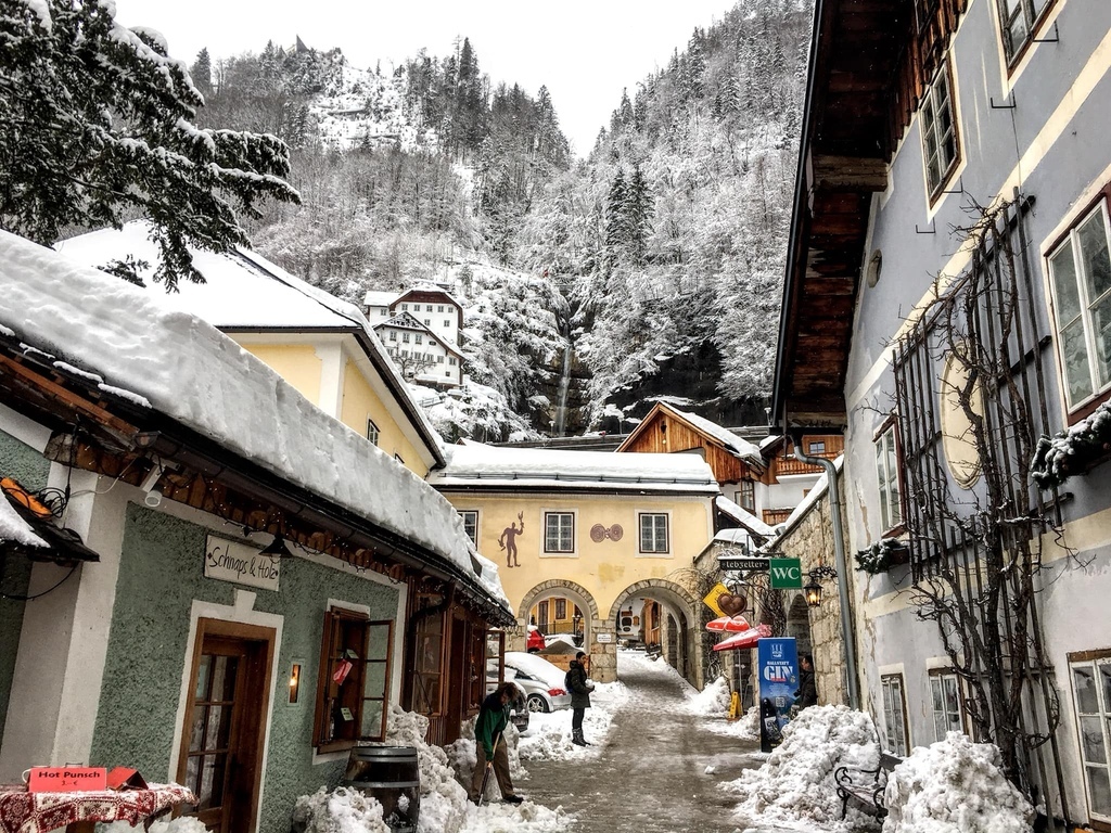 奧地利·哈爾施塔特 Hallstatt | 走進冰天雪地的童