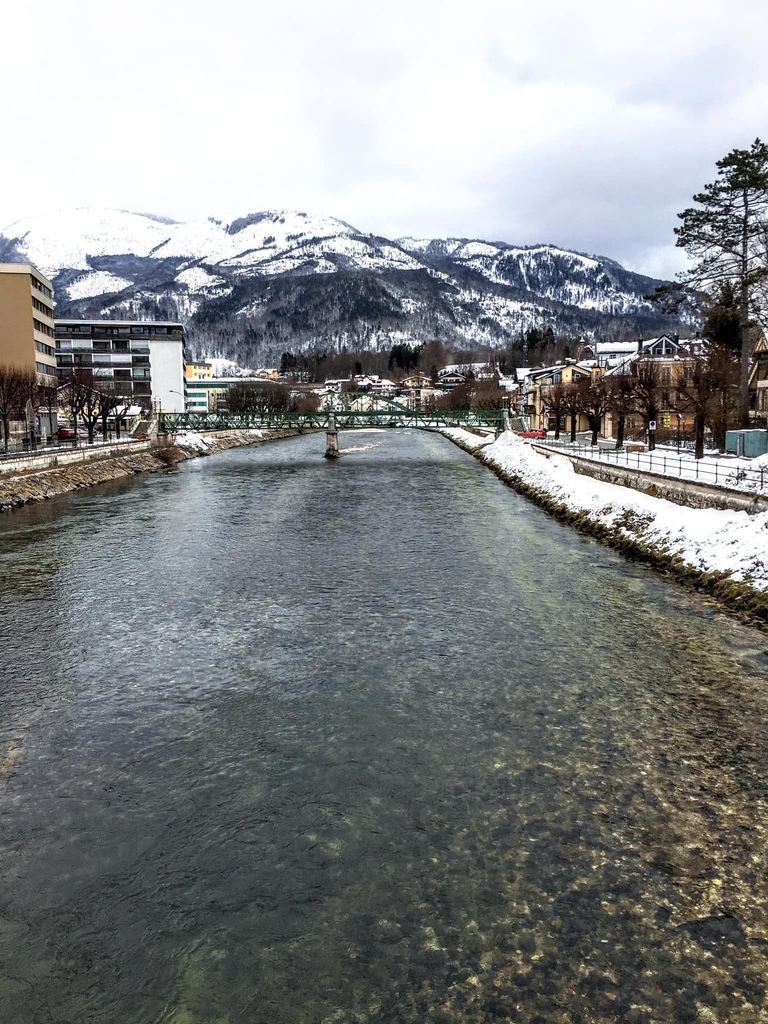 奧地利·哈爾施塔特 Hallstatt | 走進冰天雪地的童