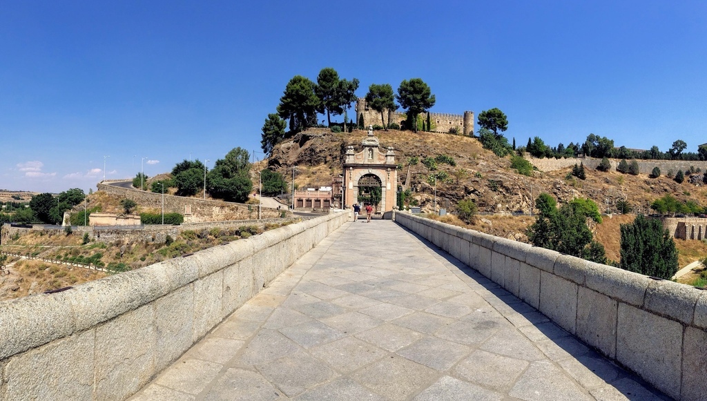 西班牙·托萊多 Toledo | (3) 城外回望古城風光