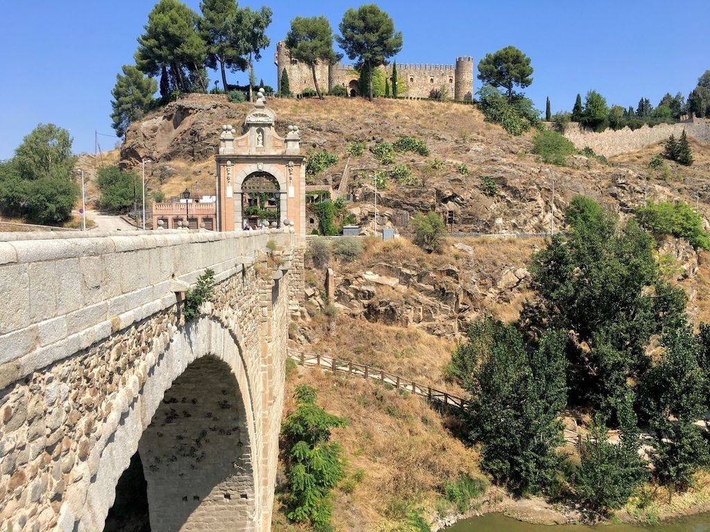 西班牙·托萊多 Toledo | (3) 城外回望古城風光