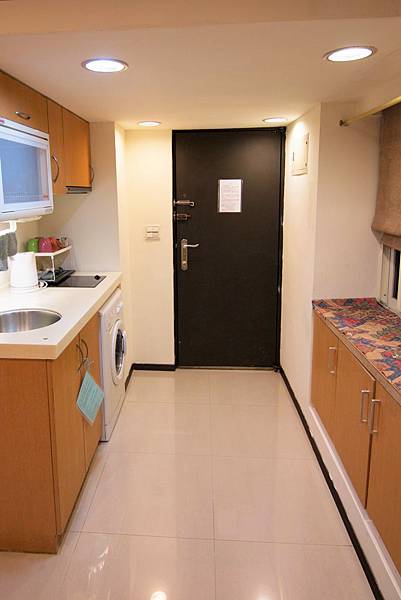 512-entry.jpg 512-entry.jpg