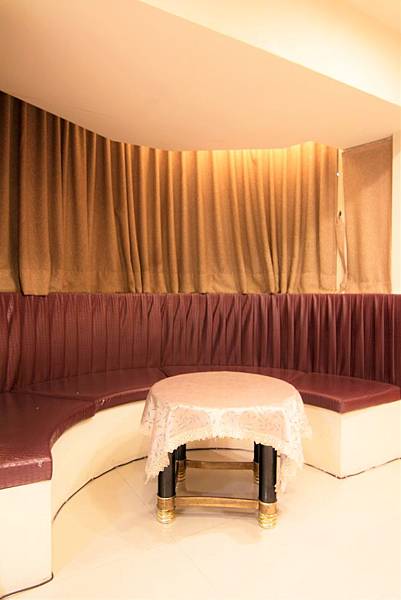 512-living room.jpg 512-living room.jpg