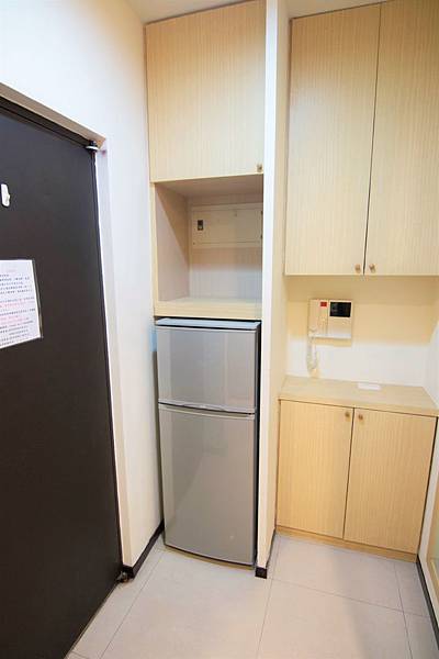 601-door.jpg 601-door.jpg