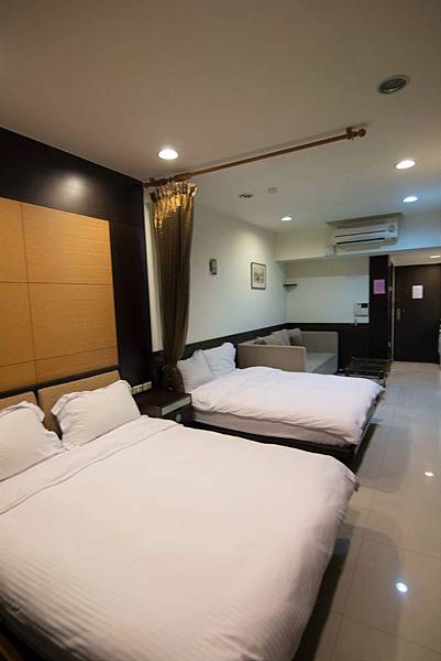 624-bed2.jpg 624-bed2.jpg