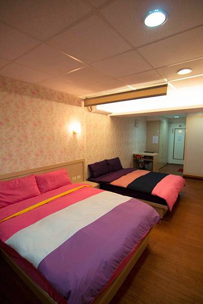 304F-room.jpg 304F-room.jpg