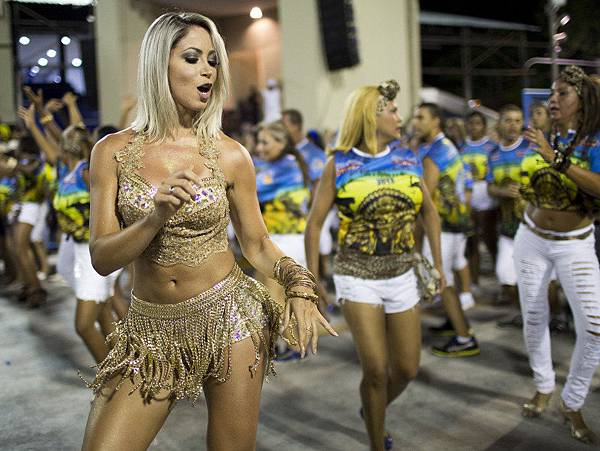 alx_carnaval-rio-ensaio-tecnico-beija-flor-sapucai-20150125-020_original