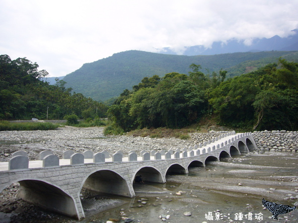 3-2-1白鮑溪溯溪賞石趣.jpg 3-2-1白鮑溪溯溪賞石趣.jpg