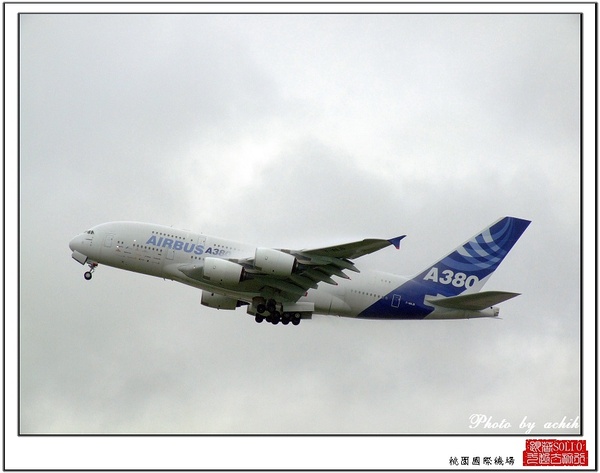 AIRBUS A380-841 F-WWJB17.jpg