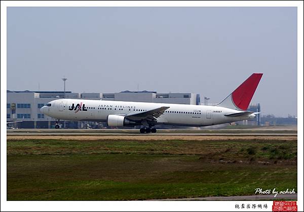 JAL JA8987客機.jpg