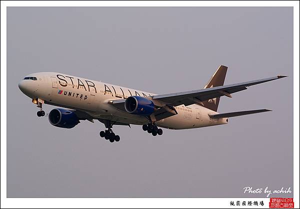 聯合航空N218UA星空聯盟機07.jpg