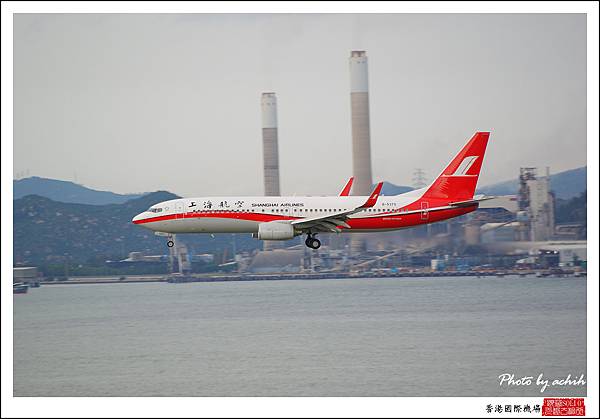 上海航空B-5370客機.jpg