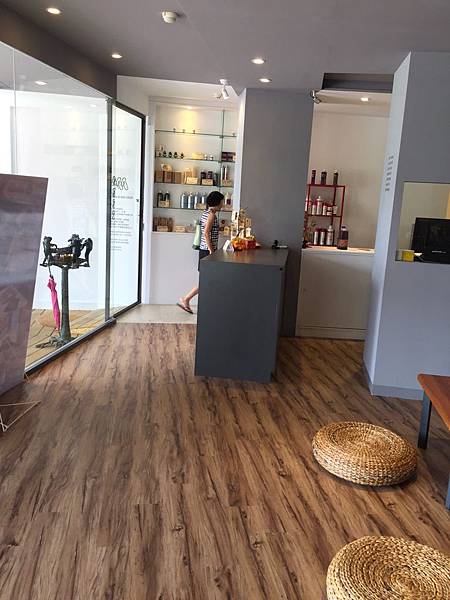 S__36200530 S__36200530