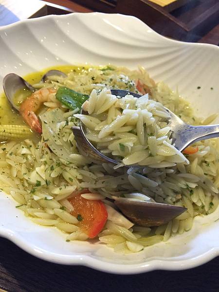 S__36200552 S__36200552