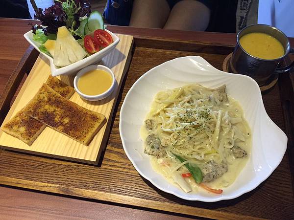 S__36200550 S__36200550