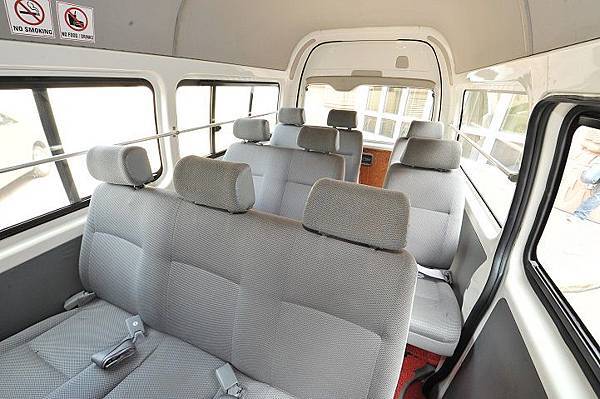 10-seater-combi-van-5.jpg