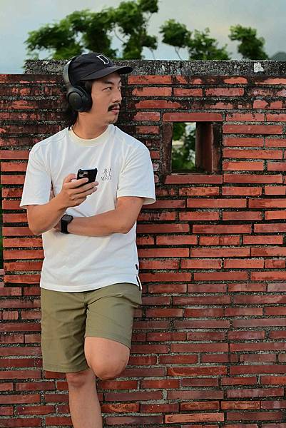 TOZO H10的無線耳罩式耳機