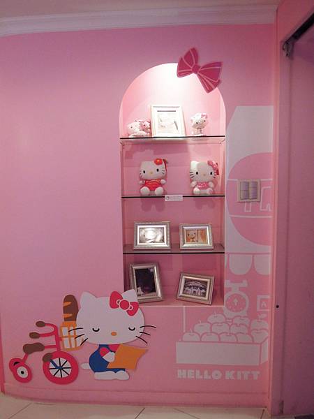 Hello Kitty Cafe 內裝 09