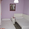 double beds-02.JPG