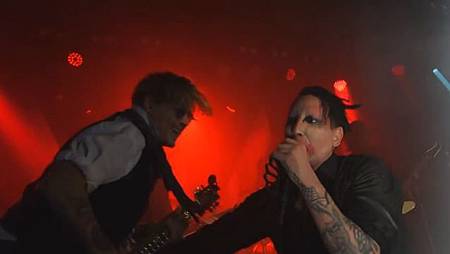 johnnydeppmanson2014_638.jpg