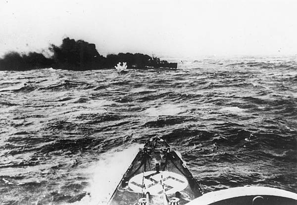 WW-Glowworm-1-HTJan04.jpg WW-Glowworm-1-HTJan04.jpg