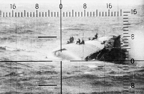 Admiral-Hipper-range-finder-showing-survivors-clinging-to-the-capsized-hull-of-HMS-GLOWWORM-IWM-HU2212.jpg Admiral-Hipper-range-finder-showing-survivors-clinging-to-the-capsized-hull-of-HMS-GLOWWORM-IWM-HU2212.jpg