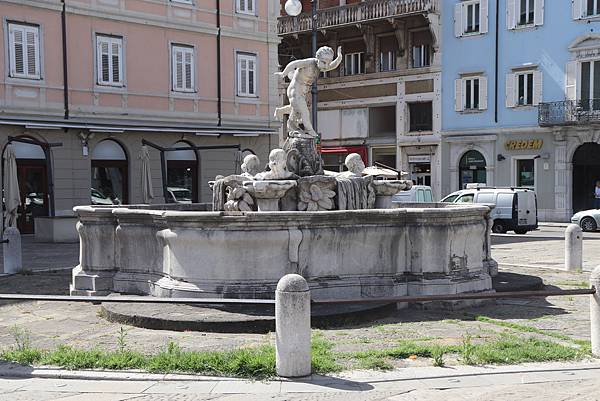Trieste大運河(Canal Grande)與橋梁的歷史