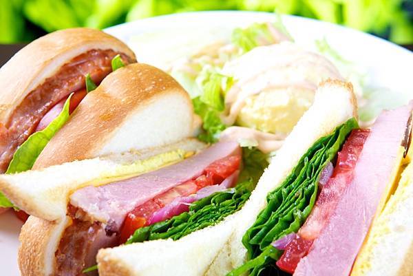 BBQ豬排三明治2.jpg BBQ豬排三明治2.jpg