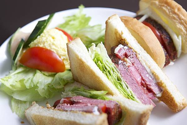 燻牛肉三明治1.jpg 燻牛肉三明治1.jpg