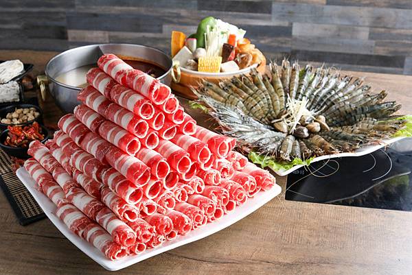 霸氣大胃王4人套餐.JPG 霸氣大胃王4人套餐.JPG