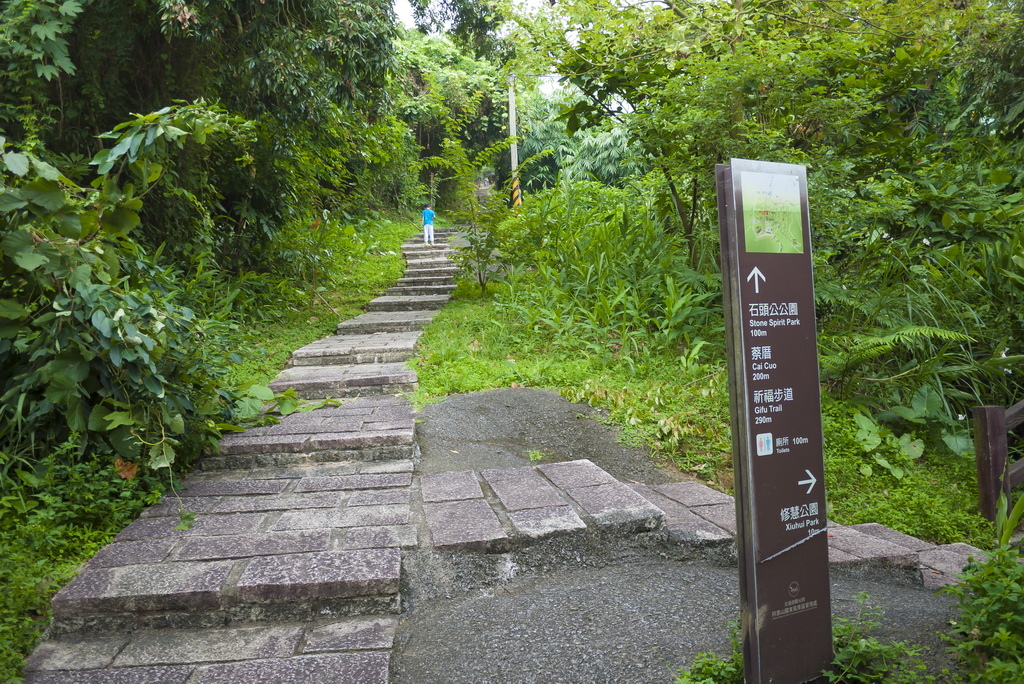 P1120714-.jpg P1120714-.jpg
