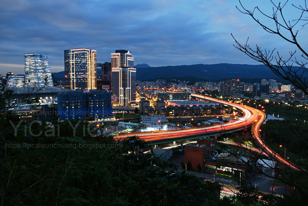 小南港山夜景.jpg