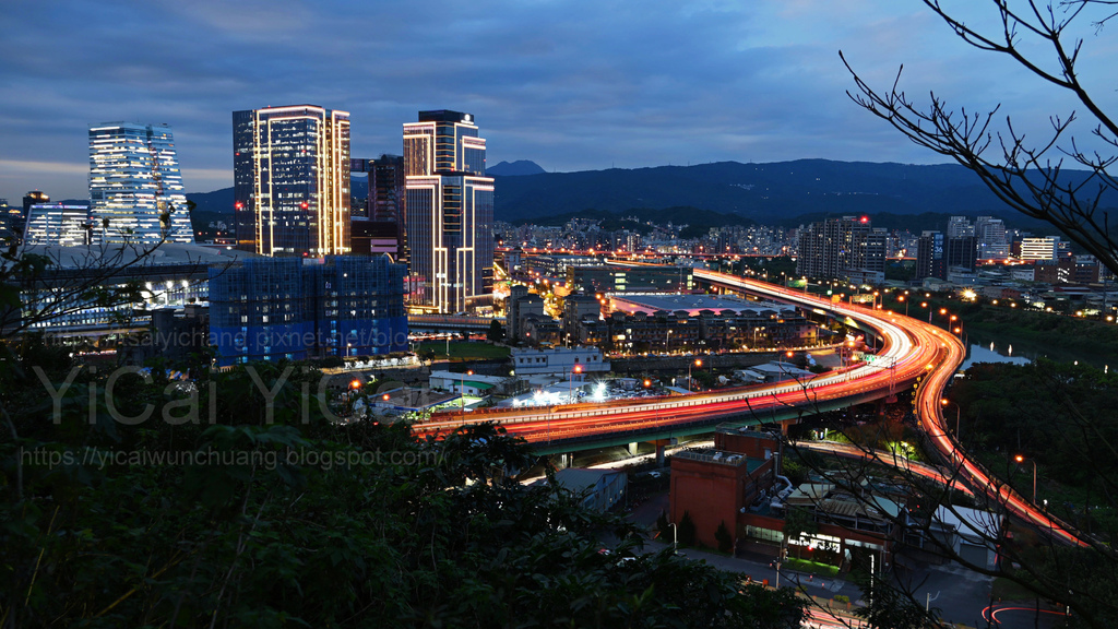 小南港山夜景.jpg