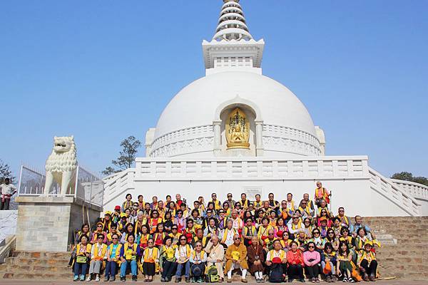 AA2018-0310-01-王舍城-02-多寶山佛陀舍利塔 全體02.jpg