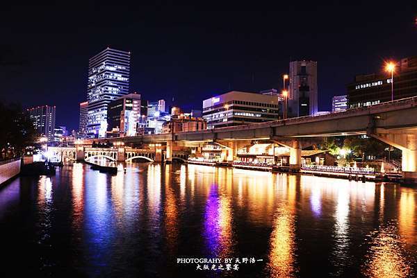日本 大阪 中之島公園 中央會堂燈光秀 水晶橋 大阪光之饗宴 15 浩氏私藏旅遊部落格 多國旅遊自助行 痞客邦 日本 大阪 中之島公園 中央會堂燈光秀 水晶橋 大阪光之饗宴 15 浩氏私藏旅遊部落格 多國旅遊自助行 痞客邦