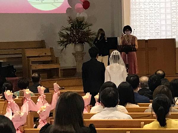 LINE_ALBUM_20221119偉峻與玲華結婚禮拜_221123_12.jpg