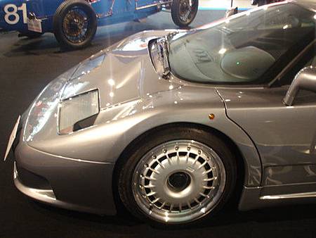 Bugatti Veyron算什麼,EB110才是最棒的!! (9)