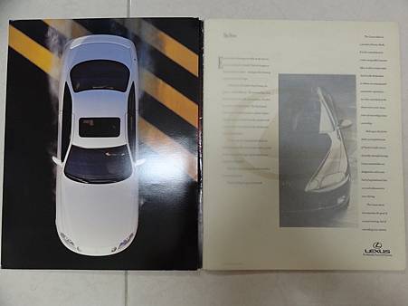 汽車型錄-LEXUS SC400 92 model(2).JPG