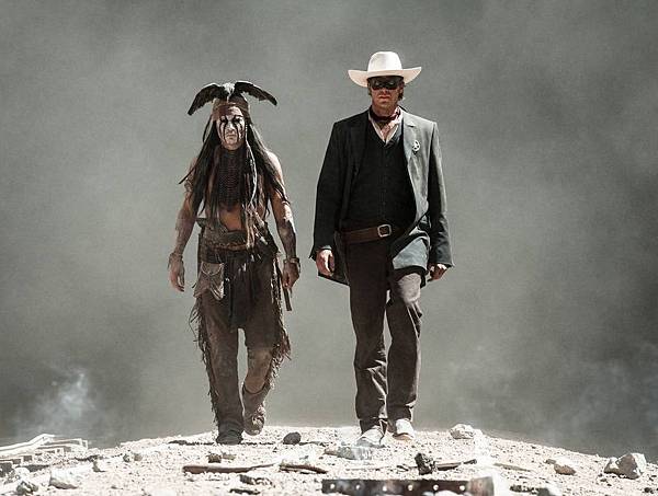 armie-hammer-johnny-depp-the-lone-ranger-01-1075x810