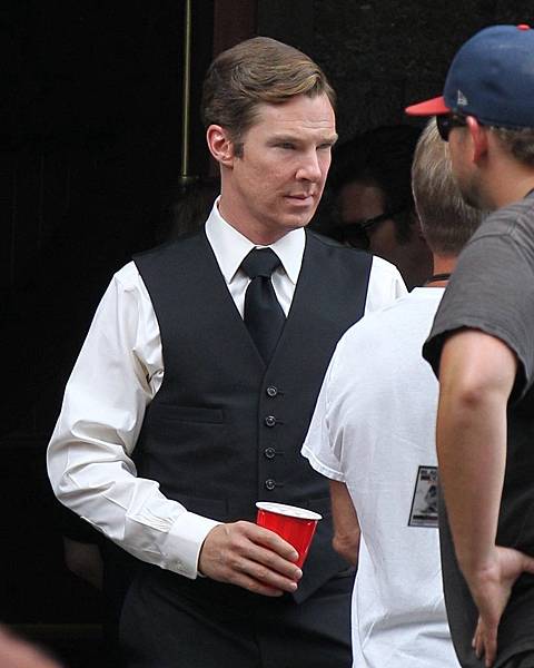 Benedict+Cumberbatch+Scenes+Black+Mass+Set+OOPSLjySaqPx.jpg