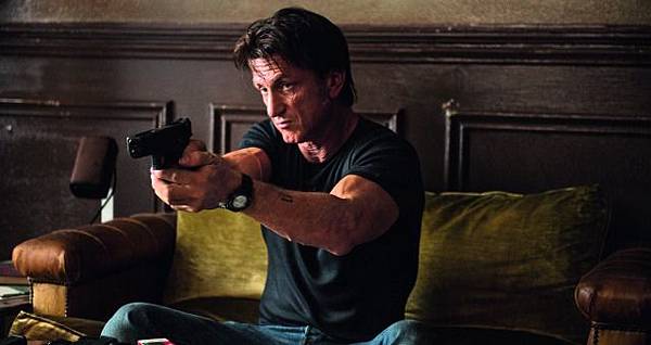 THE-GUNMAN_Sean-Penn.jpg