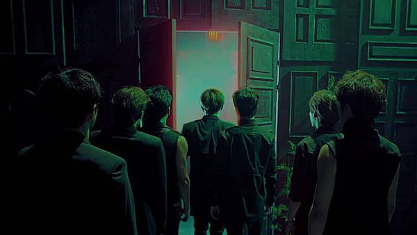 2015 INFINITE 2nd World Tour INFINITE EFFECT- Teaser 132.jpg