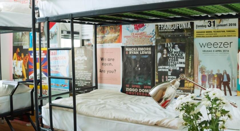 youth-hostel-the-hague.jpg