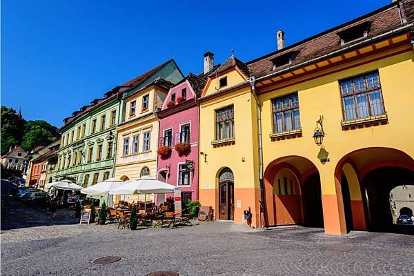 citadel-square-in-sighisoara-1024x682.jpg