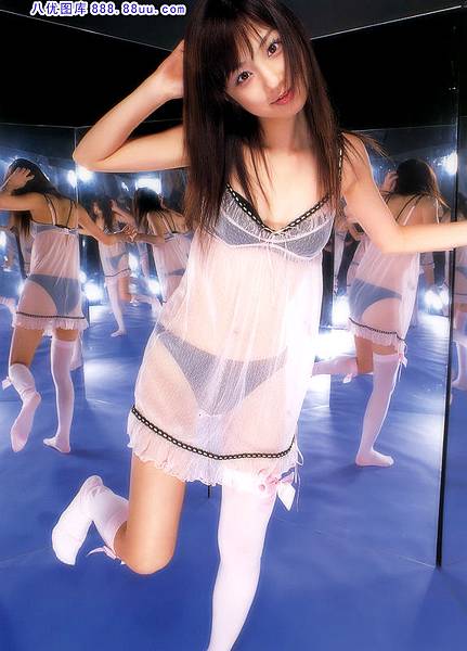 2005年漂亮美女女孩写真排行榜42.jpg