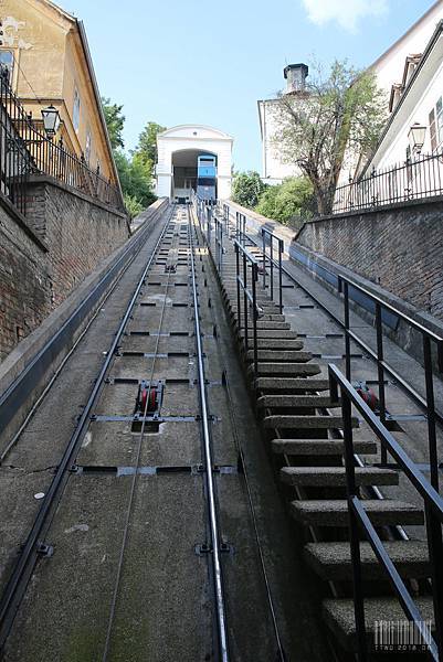 Zagrebačka uspinjača 薩格勒布纜車