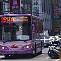 欣欣客運 817-FT 251路線公車