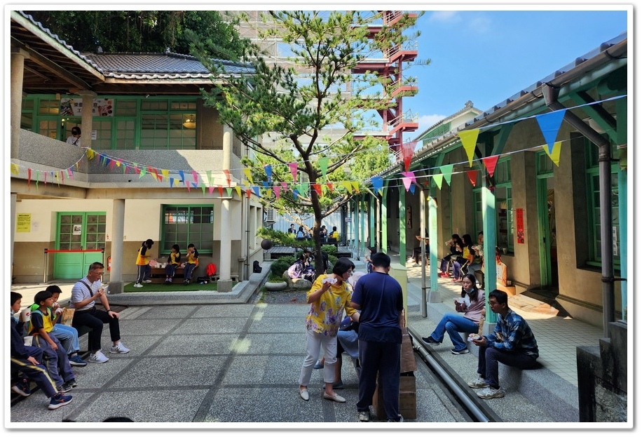 雲林虎尾《雲林布袋戲館》一口道盡千秋事，十指能操百萬兵