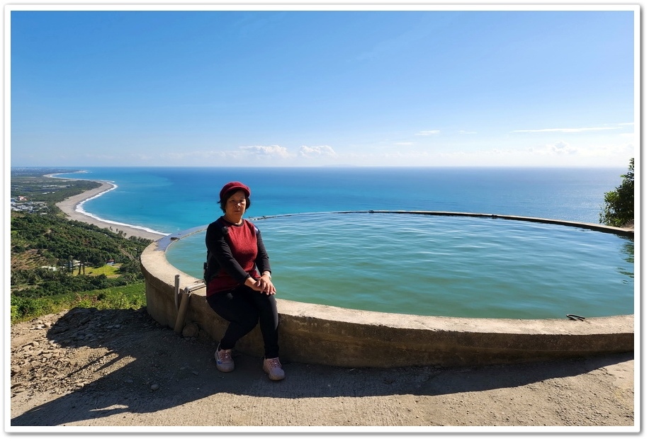 台東太麻里《華源觀景台天空之鏡》海灣絕景盡收眼底‧網美打卡熱